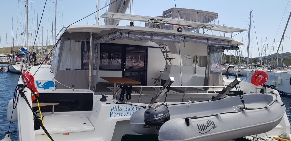 Wild Baleine am Liegeplatz in Lavrio